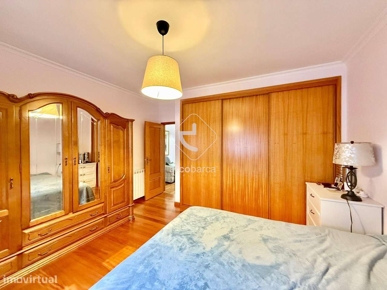 Moradia T4 com piscina - Arcos de Valdevez-35