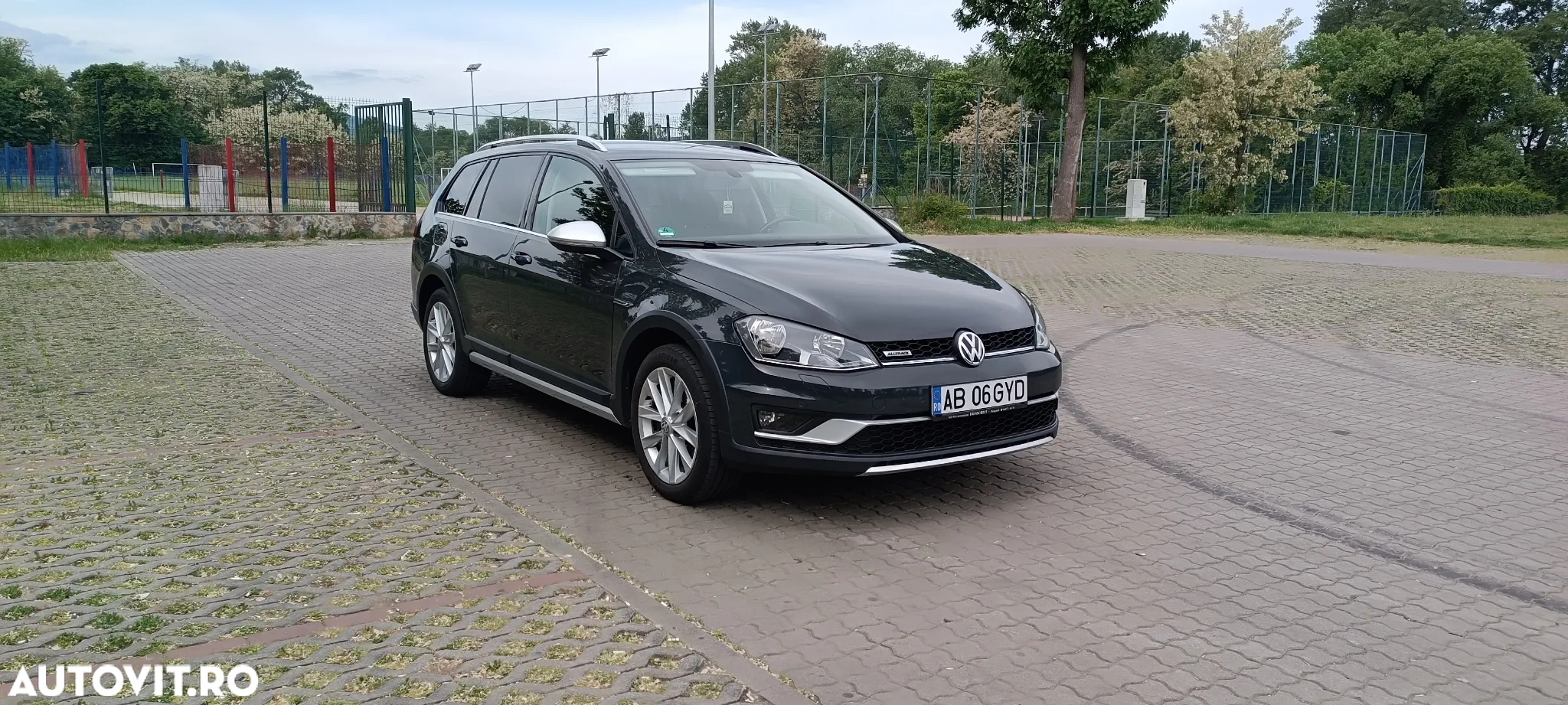 Volkswagen Golf Alltrack 1.6 TDI 4Motion - 11