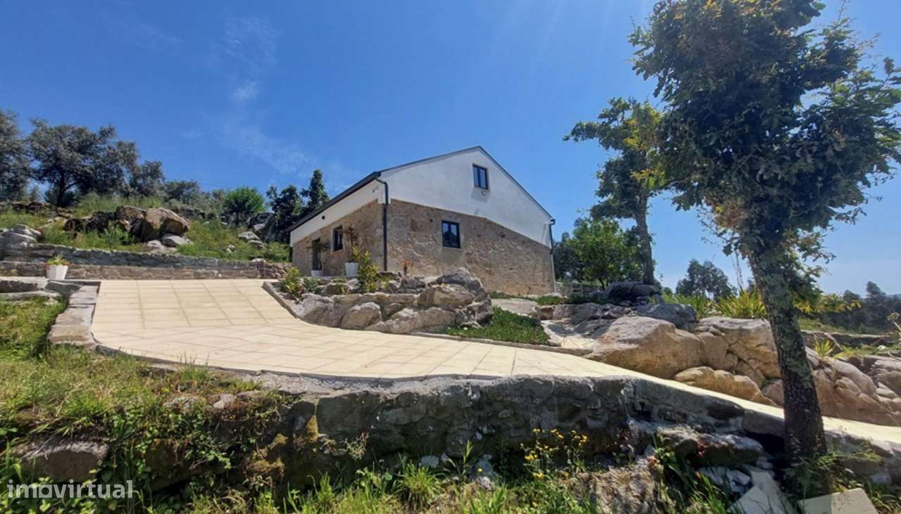 Venda de moradia V2 em pedra restaurada,Vila de Punhe,Viana do Castelo-20