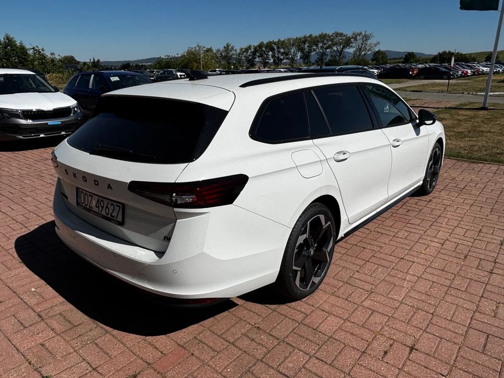 SKODA SUPERB Škoda Superb Combi Sportline 1.5 TSI PHEV 150 kW (204 KM)
