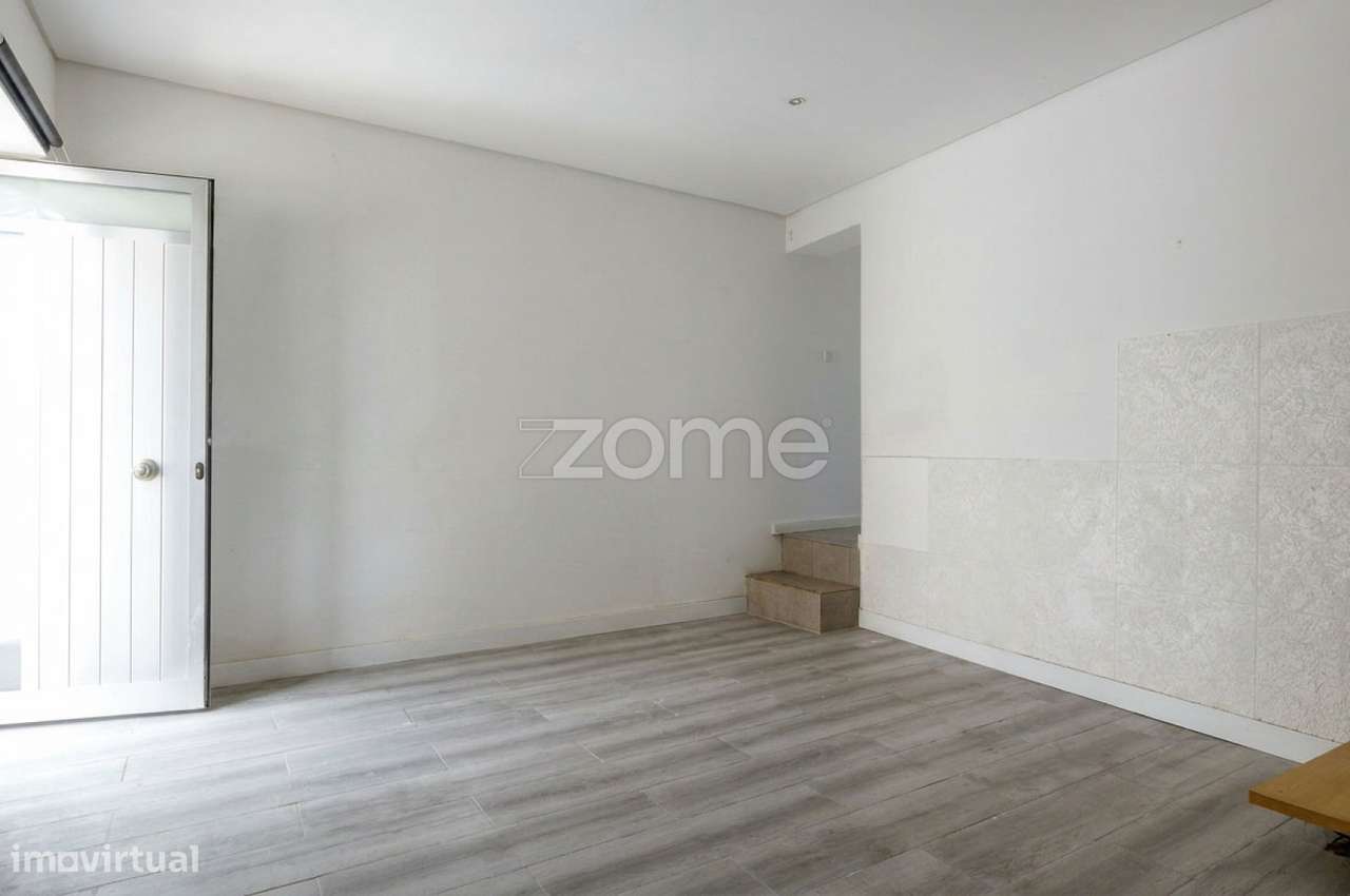 Moradia T2 com Terraço Privativo.-3