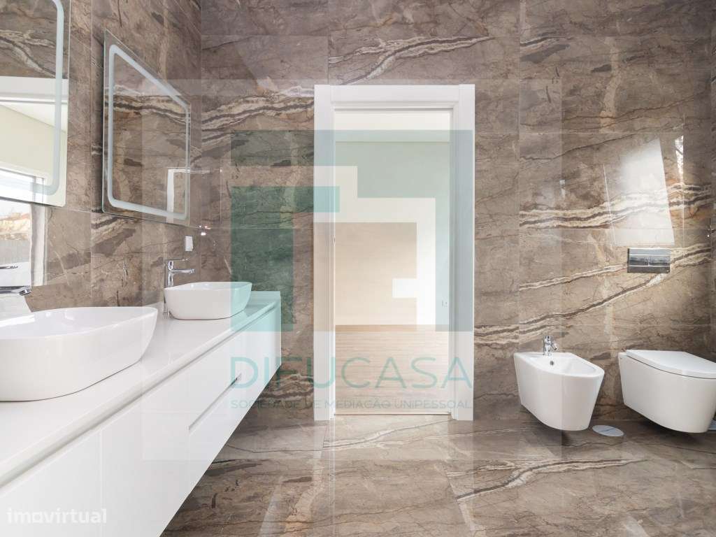 R128 Moradia T6 Azeitão-21