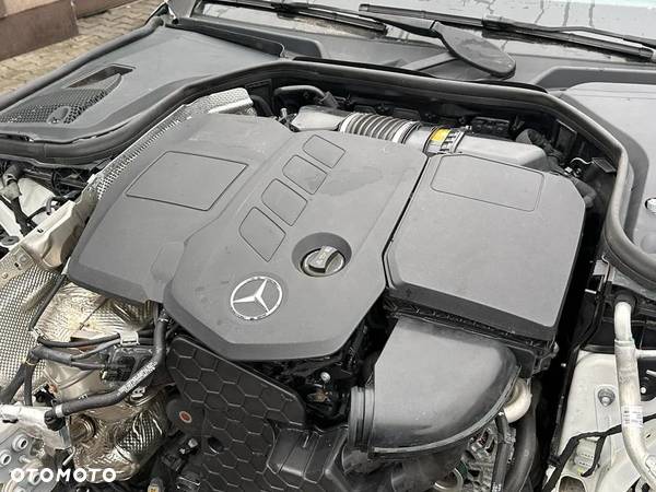Mercedes-Benz Klasa E 220 d 4-Matic Avantgarde - 19