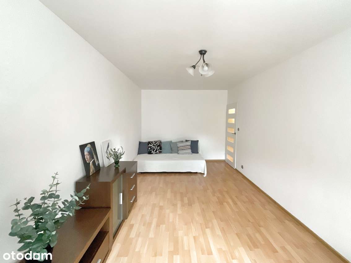 Przestronne, niezależne 2 pokoje, balkon, garaż ,ul. Raciborska-1