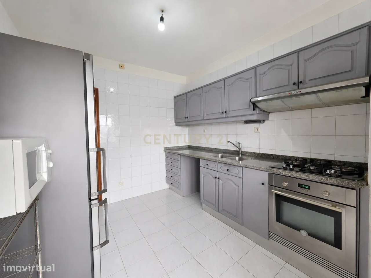 APARTAMENTO T2 | VARANDA | LUGAR DE GARAGEM | ARRUMOS | ELEVADOR | GON-7