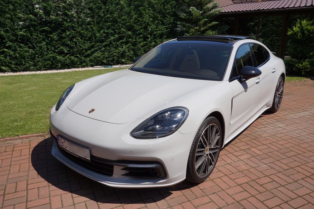 Porsche Panamera 4S 2018