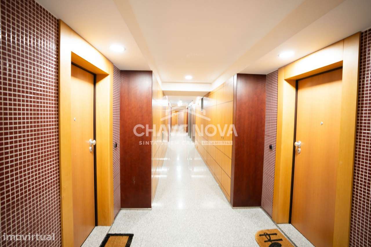 T2 Duplex no Último Andar com Varanda – Polo Universitário do Porto-3