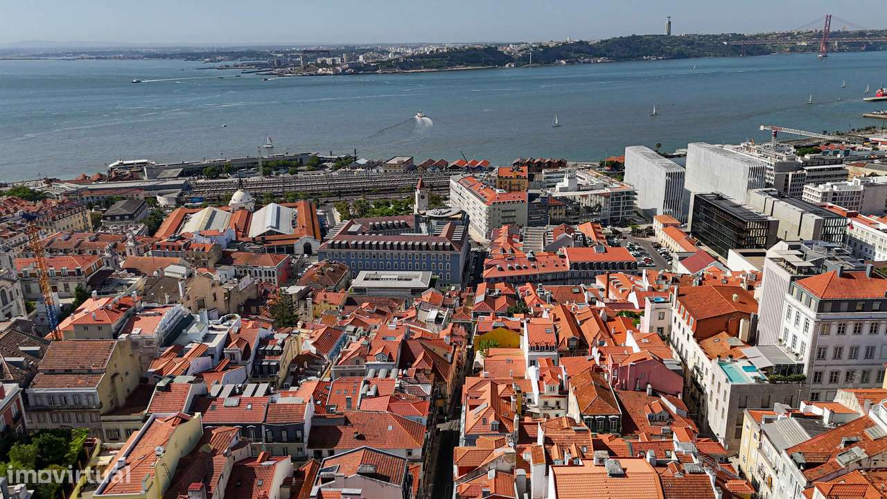 Charmoso apartamento T0 no icónico bairro da Bica, Chiado-22