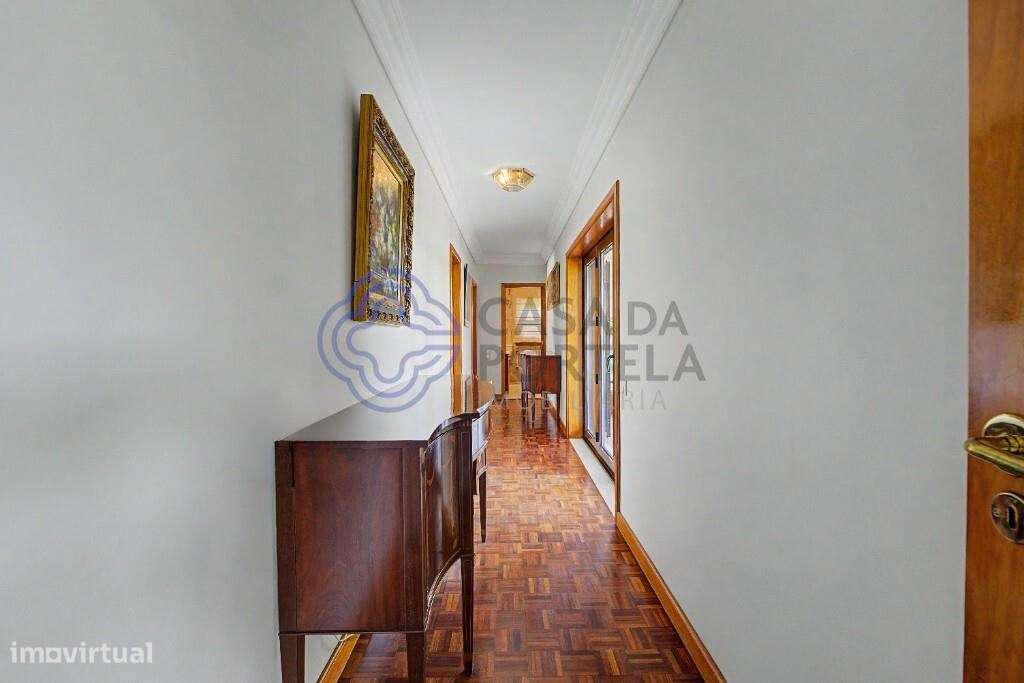 Moradia T6 (5.846m2) junto ao Picoto: Onde o Refúgio Familiar Encontra-15