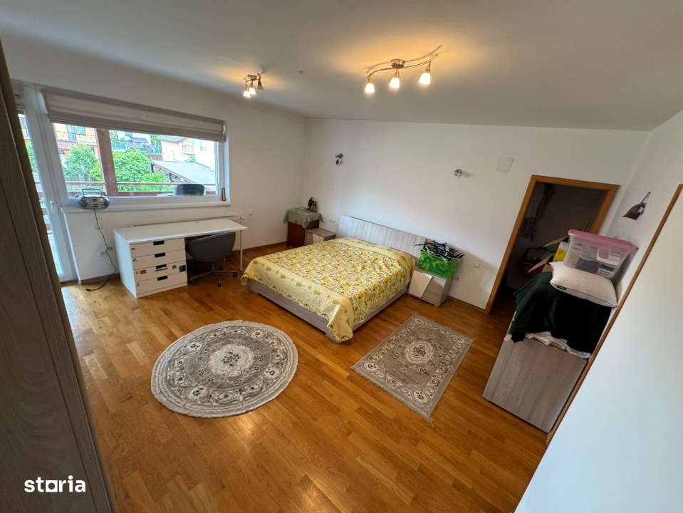 Casa cu pozitionare buna in Cristian-13