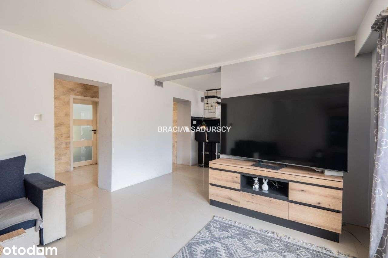 Dom wolnostojący na 15 arowej działce Opatkowice - Pełny obrazek: 2/20