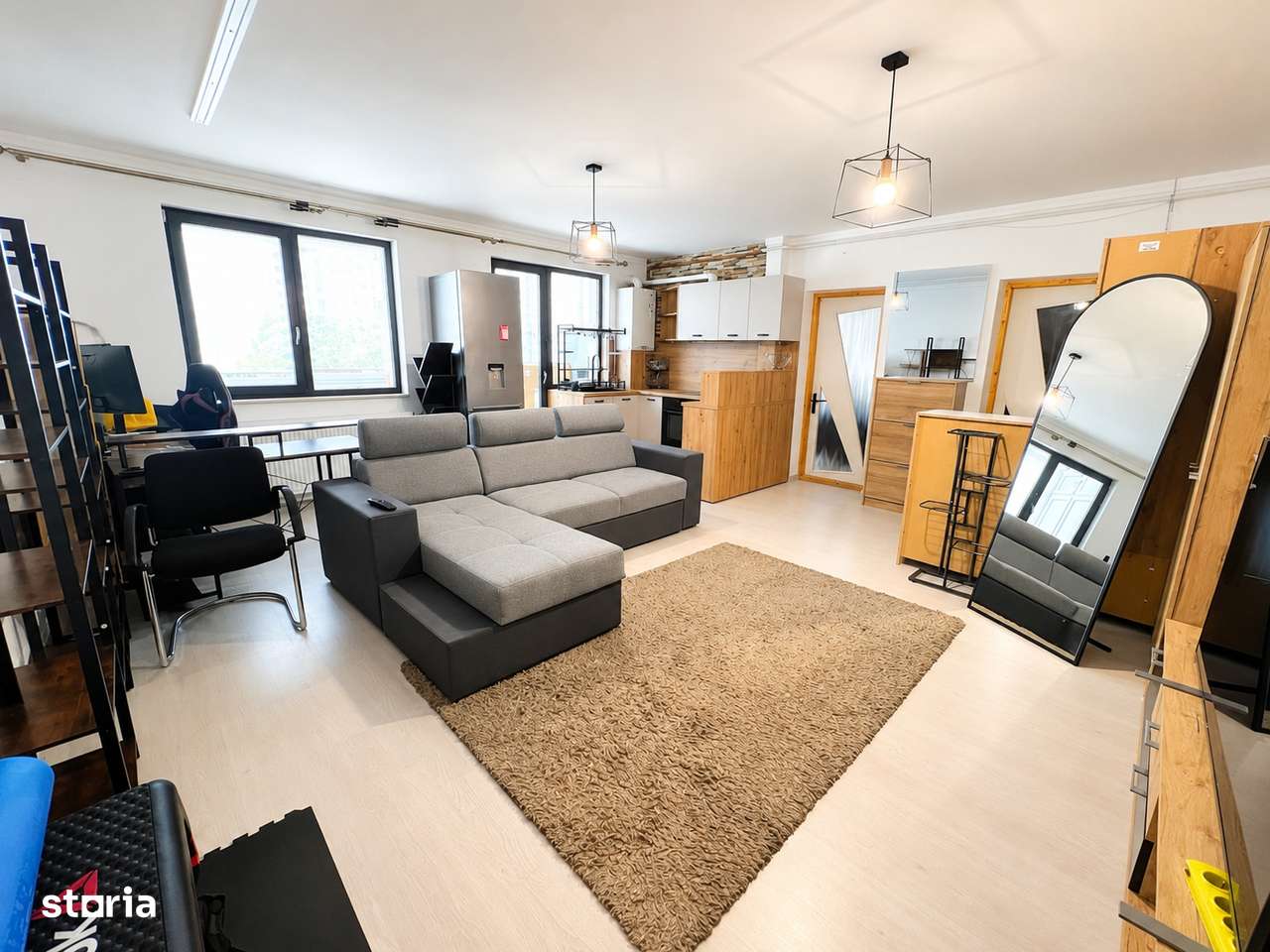 Apartament de 2 camere, 51 mp, parcare, zona Stejarului-0