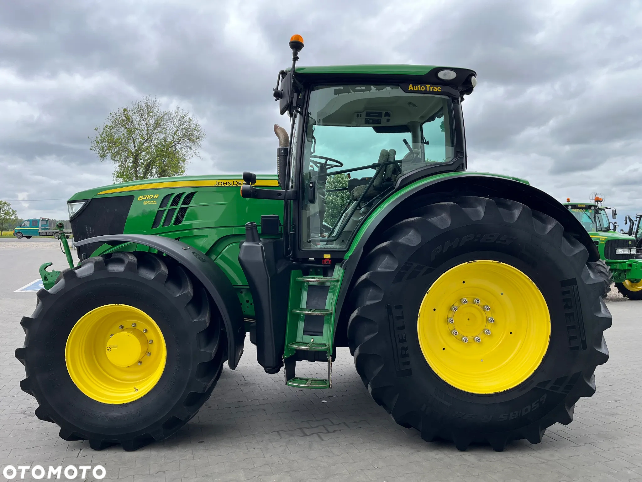 John Deere 6210 R - 5