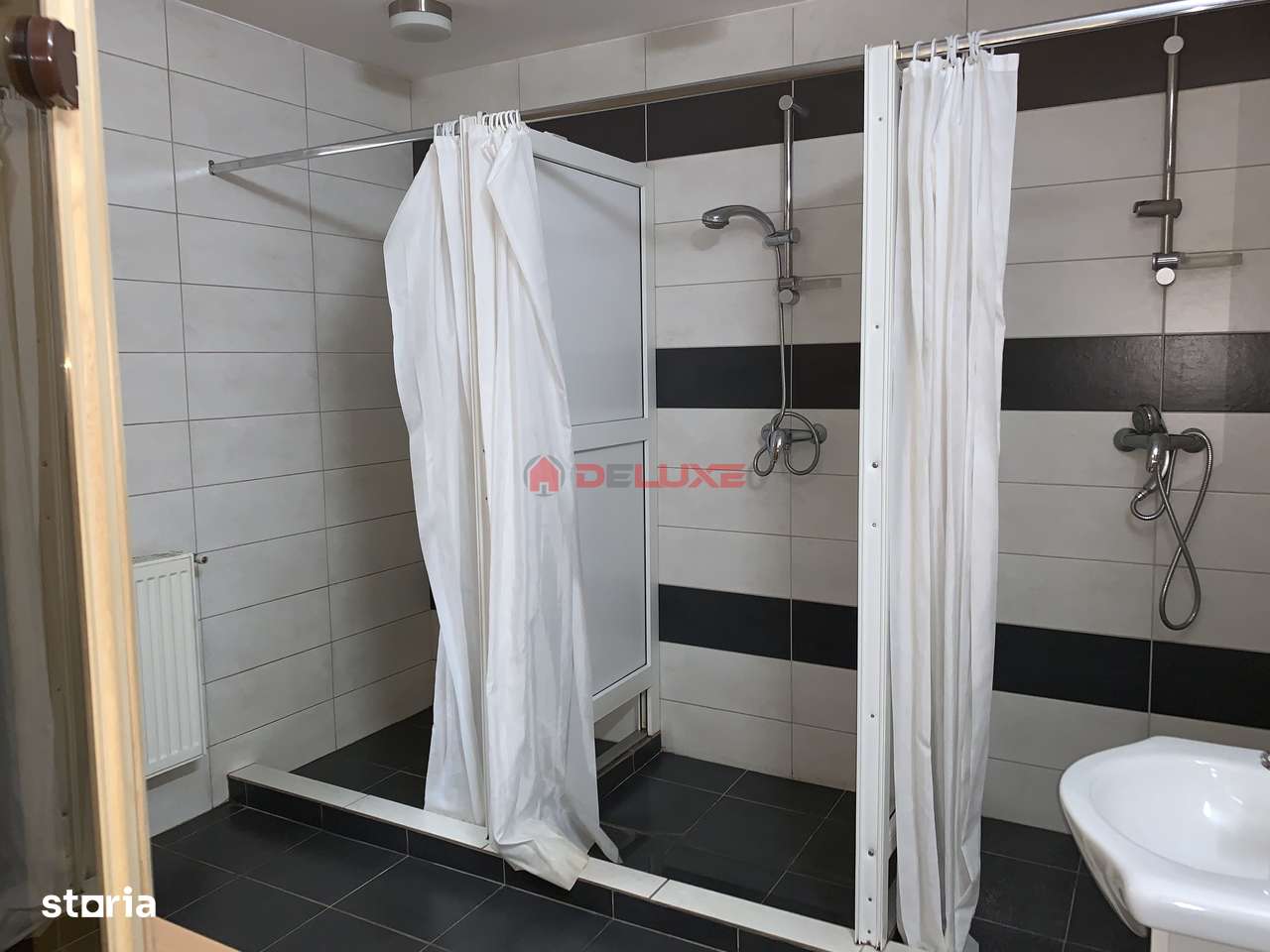 Casă / Vilă cu 6 camere în zona Sud-Est-19