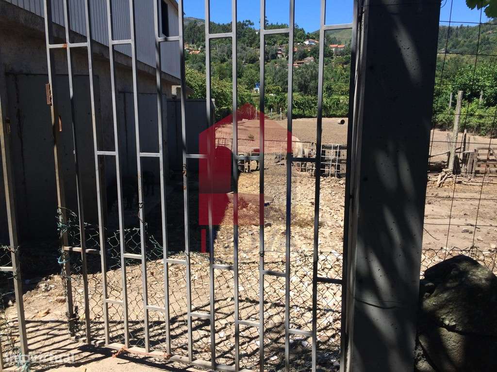 Vende-se Terreno, S. Pedro Valbom - Grande imagem: 4/8