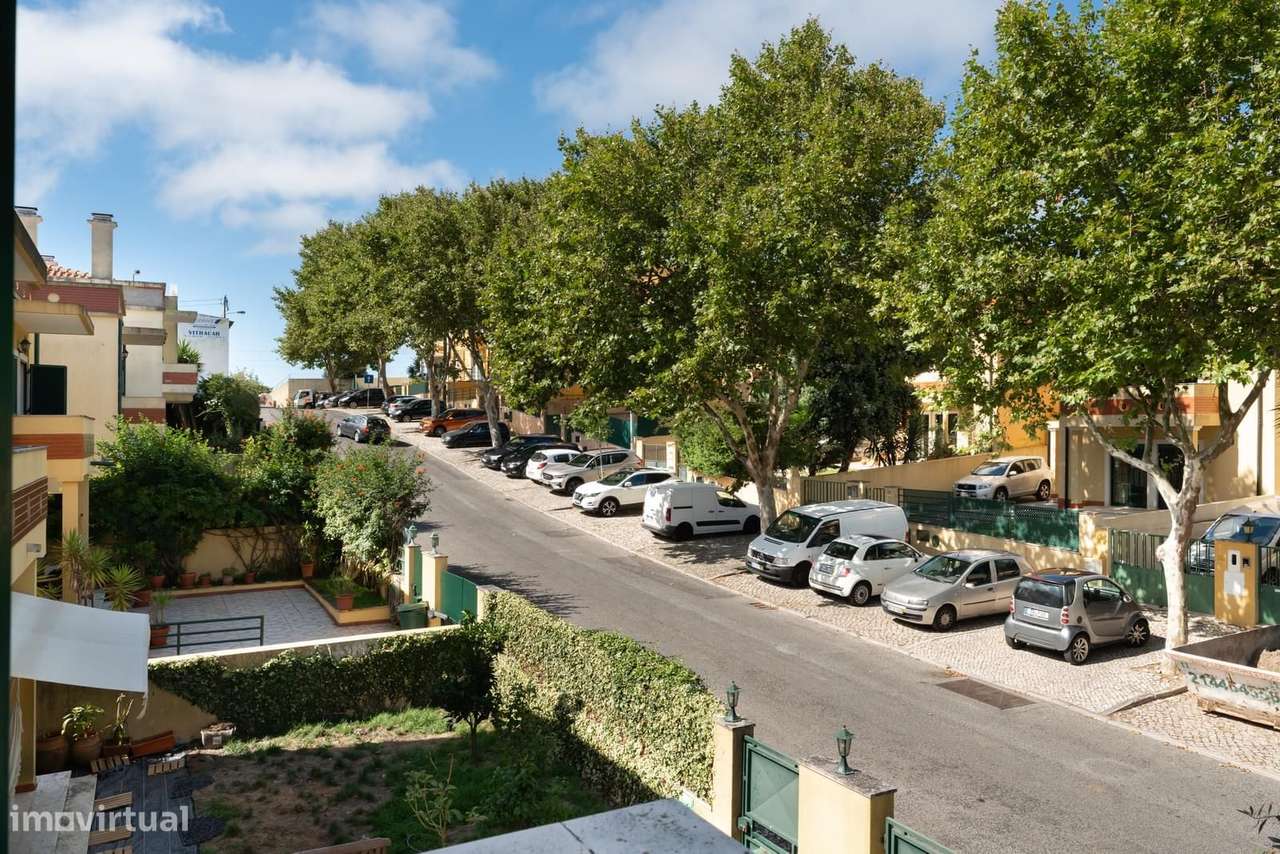 Moradia Geminada T5 + 2 com estacionamento, Alcabideche, Cascais-34