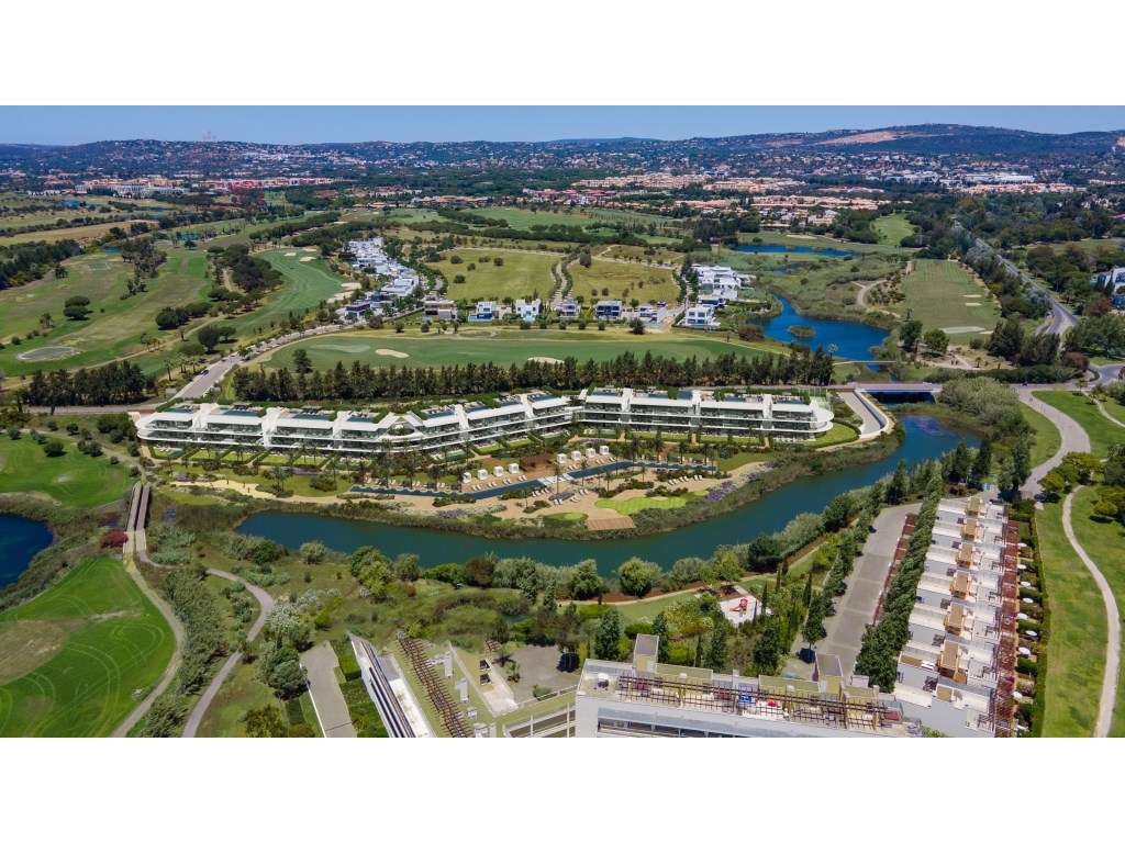 T3 com terraço para venda em Condomínio de Luxo em Vilamoura - Grande imagem: 3/33