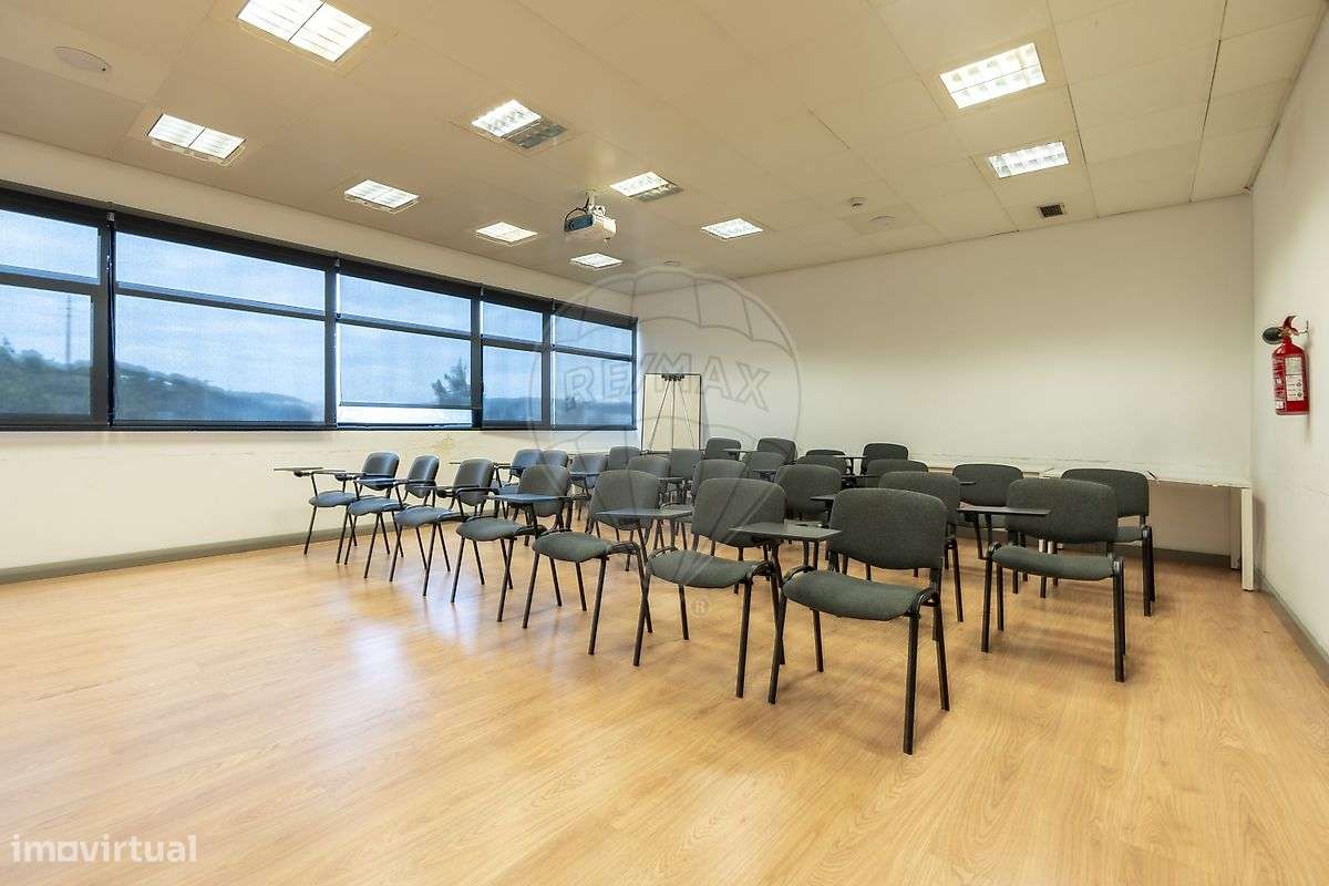 Escritório  para arrendamento - Grande imagem: 5/11