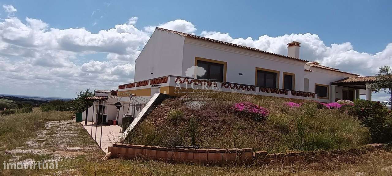 Quinta com 6,9 ha com habitação - Grande imagem: 3/25