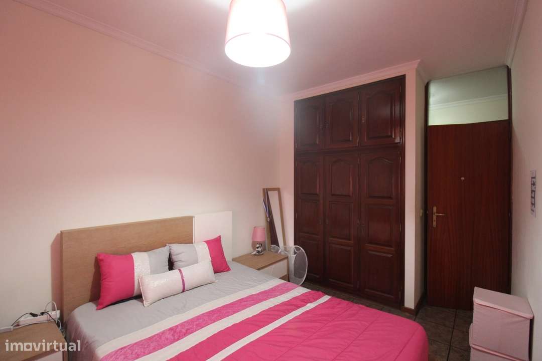 APARTAMENTO T3 EM ESMORIZ-12