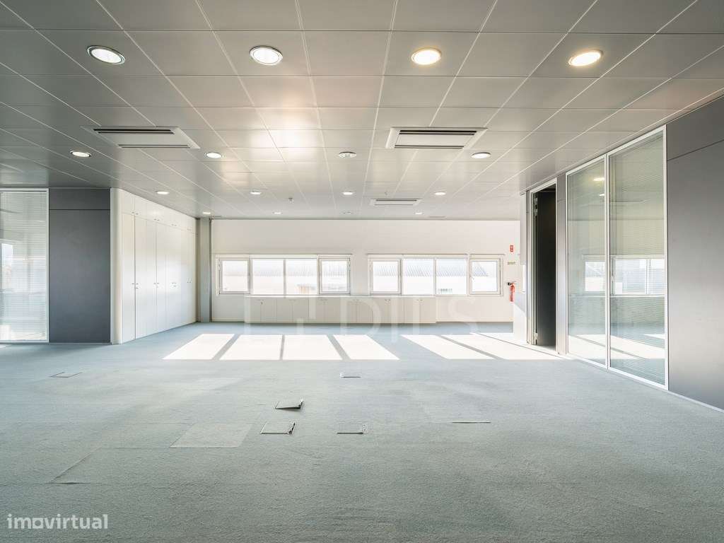 Escritório, inserido no Centro Empresarial de Manique, em Alcabideche - Grande imagem: 5/20