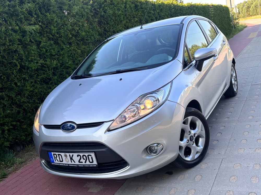 Ford Fiesta Mk7 (2008-) 1.25 Titanium 2010