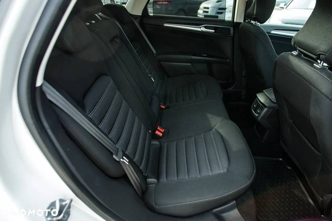 Ford Mondeo 2.0 TDCi Titanium PowerShift - 19