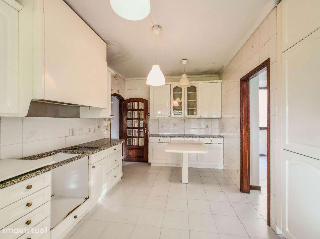 Moradia em Arcozelo — Elegância, Espaço e Proximidade ao Mar-8