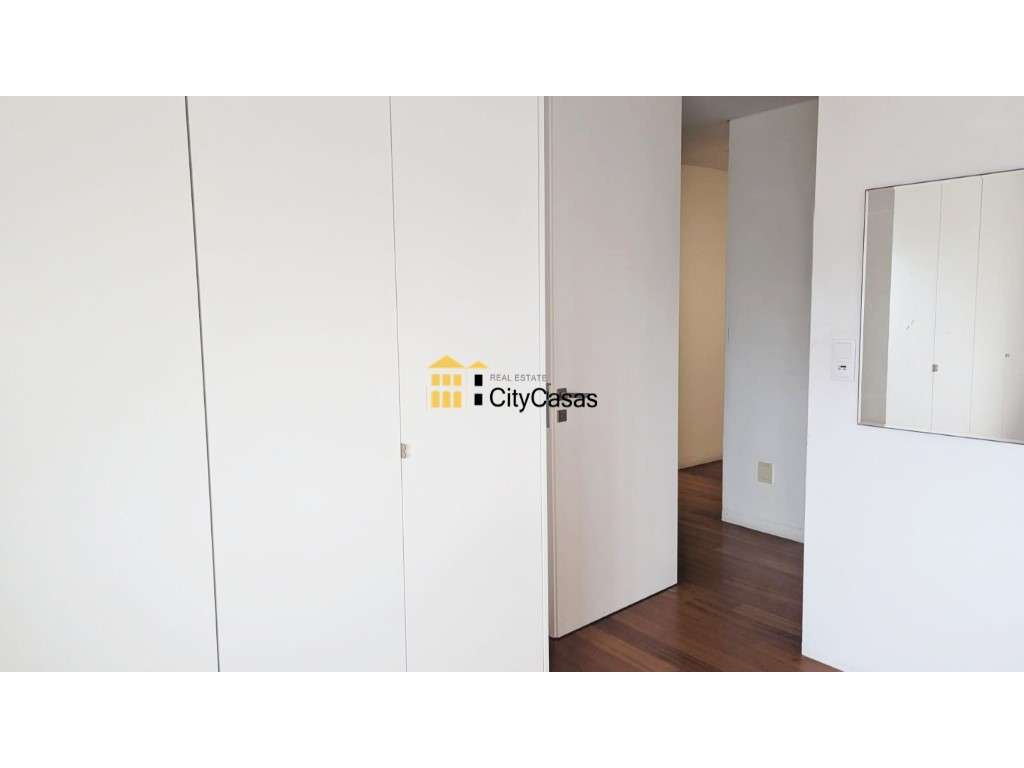 Apartamento T5 c/ Terraço e Garagem | Gondomar-13