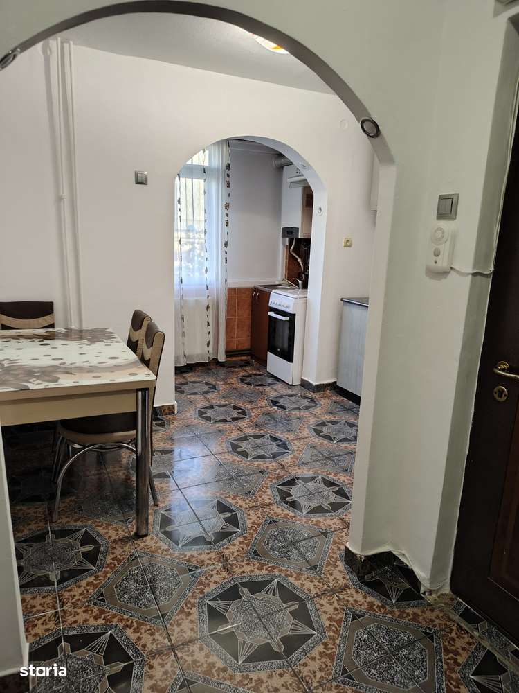 Apartament Craiovita cu centrala, mobilat, 55 mp - Imagine principală: 4/10