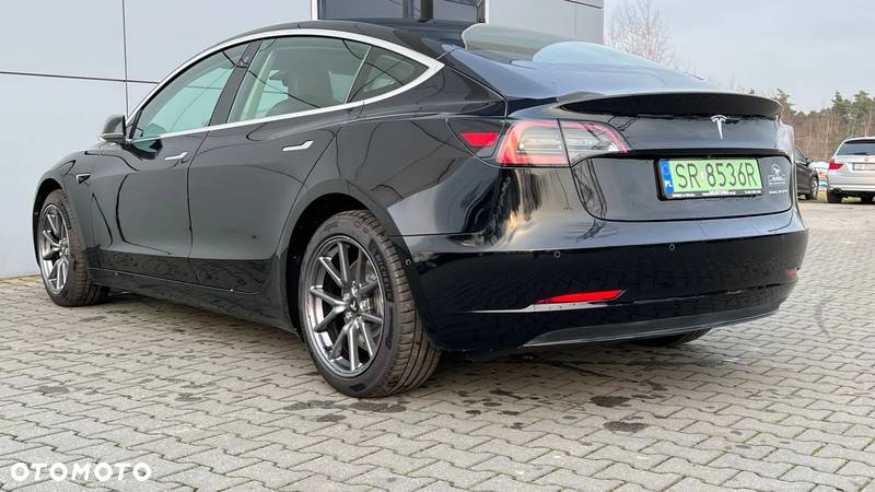 Tesla Model 3 Langstreckenbatterie Allradantrieb Dual Motor - 5