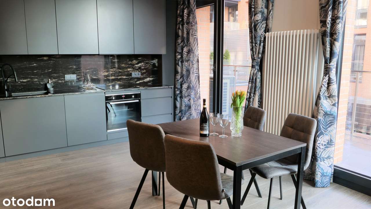Modern apartment at Koneser Plaza
