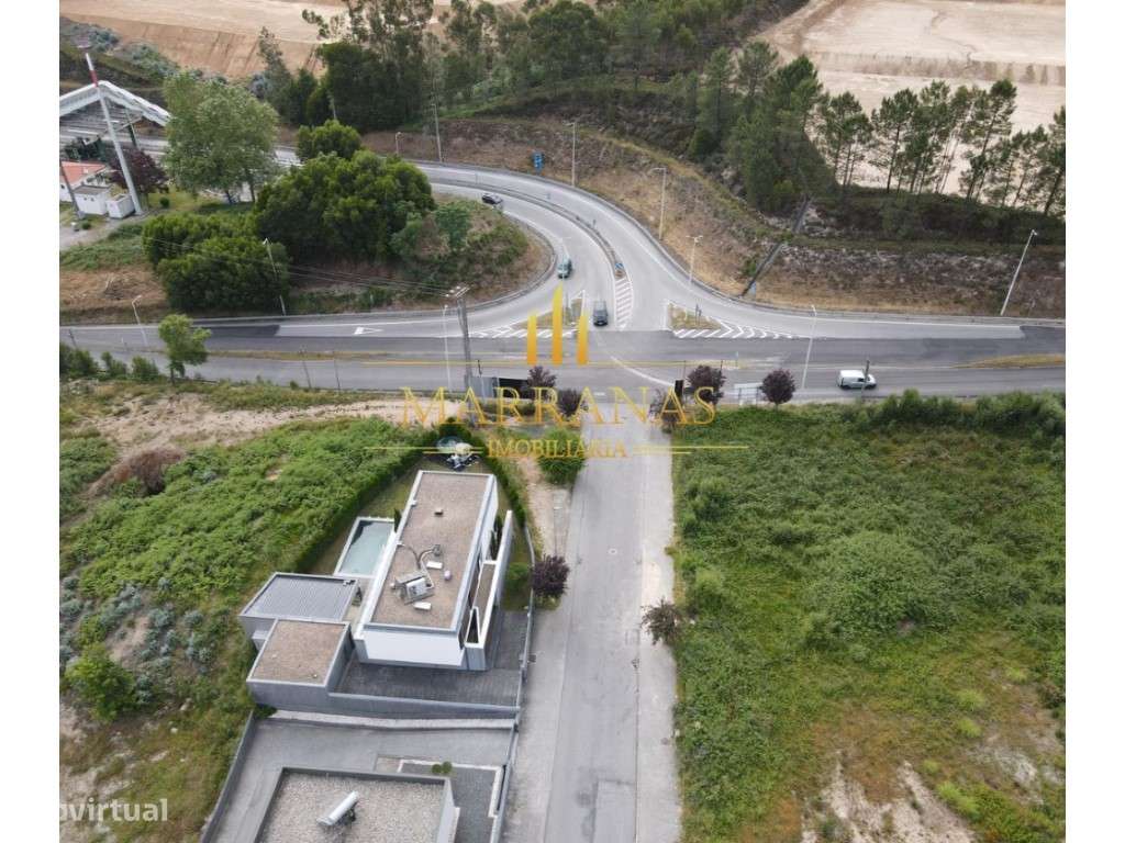 Terreno Urbano Para Construção de Moradia Unifamiliar Geminada-7