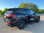 Porsche Cayenne S Hybrid Tiptronic S - 17