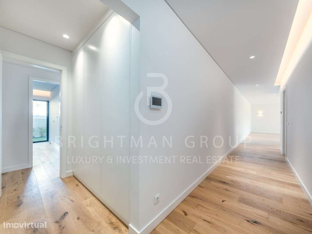 Apartamento T4 com jardim privativa, em Carcavelos-9