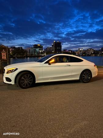 Mercedes-Benz C 250 Coupe Aut. - 10