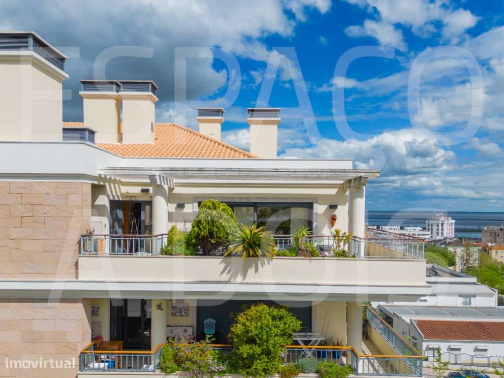 DESLUMBRANTE! Condomínio Privado com porteiro residente, vigilância...-43