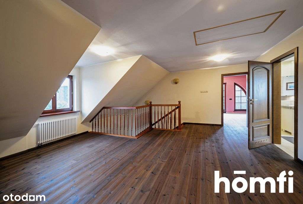 Dom jednorodzinny z garażem na dużej działce-14