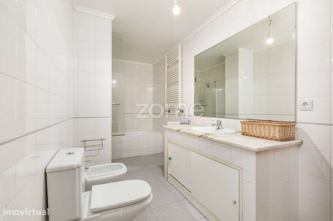 T3 / T4 Duplex com Terraços em Condomínio com Piscina – Francelos-10