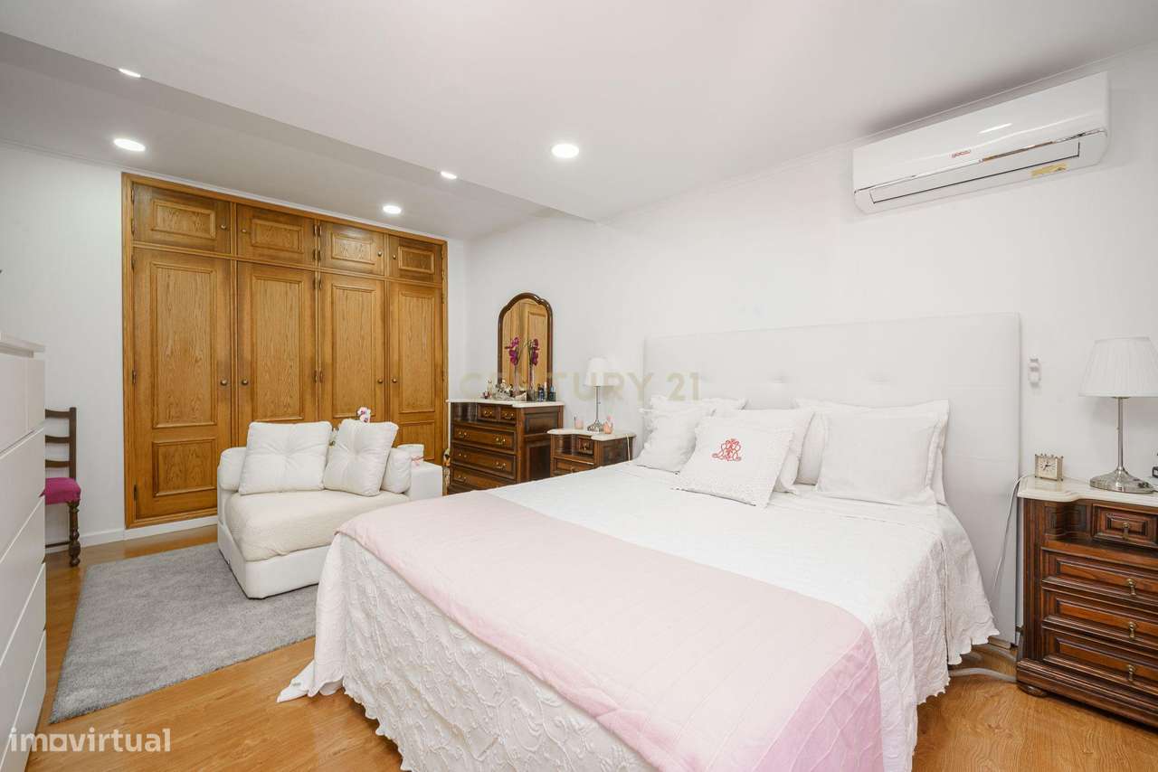 Moradia T5 de Charme com piscina, em Palmela. Conforto, Elegância e Fu-24