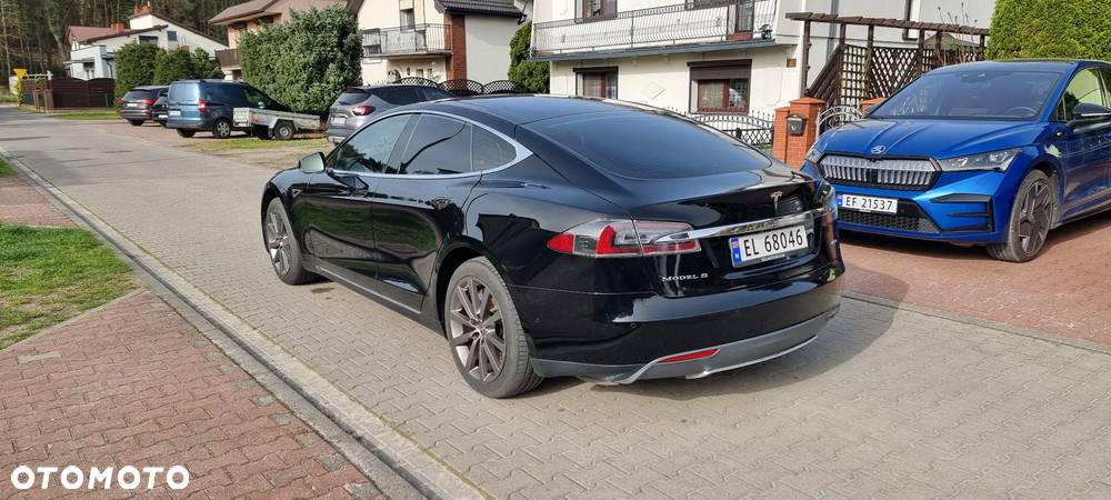 Tesla Model S Performance - 7