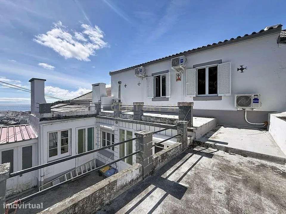 Moradia Única na Vila da Povoação – Um Verdadeiro Miradouro!-23