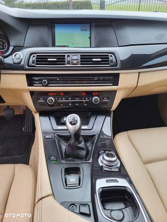 BMW Seria 5 520d Touring Edition Fleet Exclusive - 26