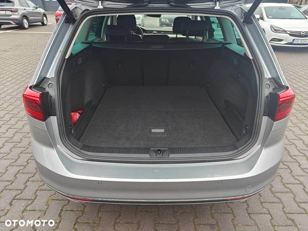 Volkswagen Passat 2.0 TDI EVO Elegance DSG - 15