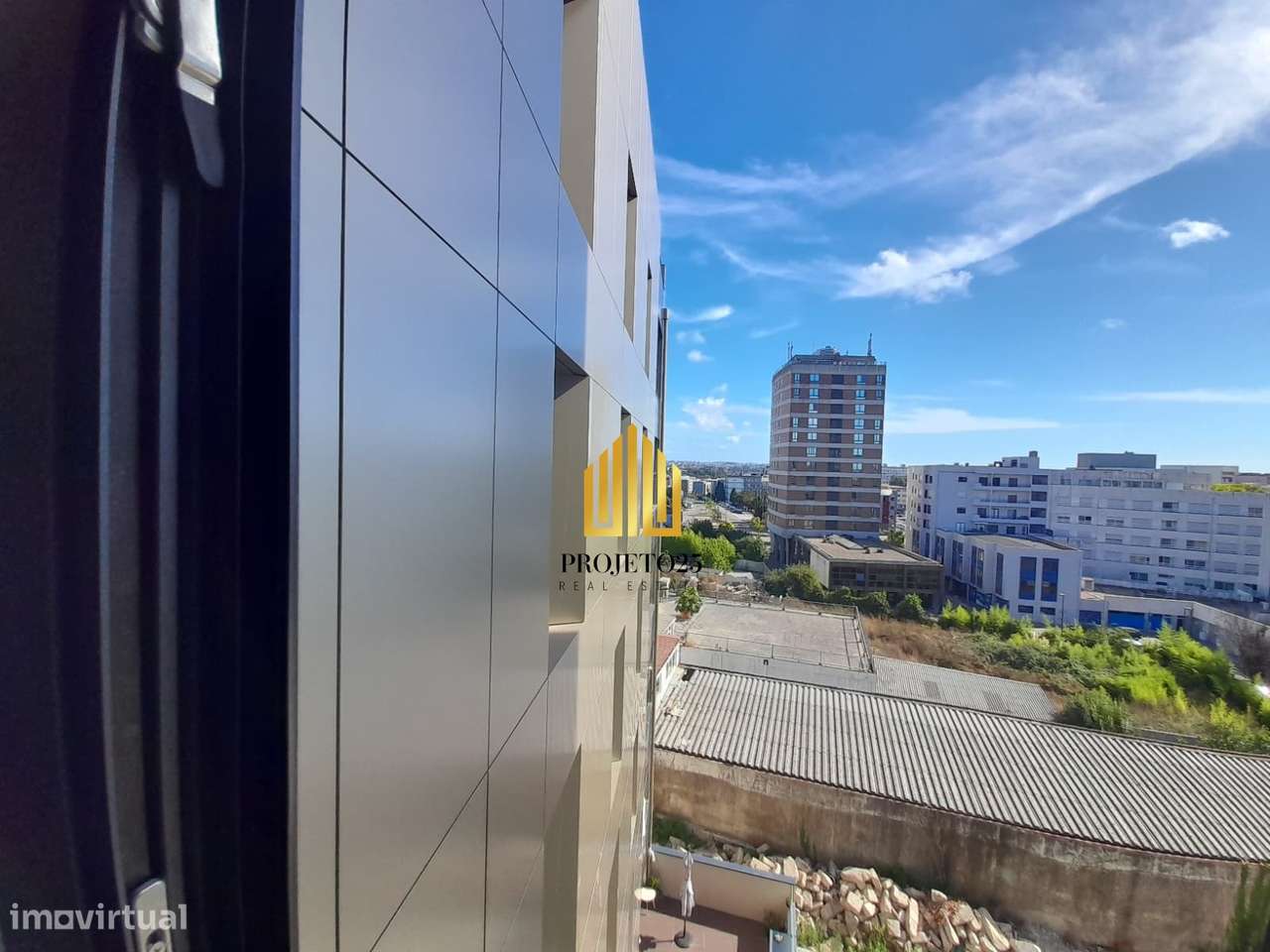 T3 NOVO de Luxo com área bruta de 170m2, junto ao centro e ao Metro!-21