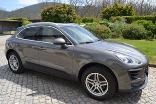 Porsche Macan Standard