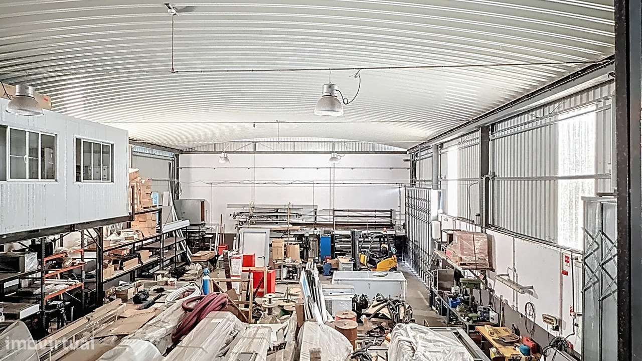Armazém Industrial com Potencial de Expansão | Sintra-1
