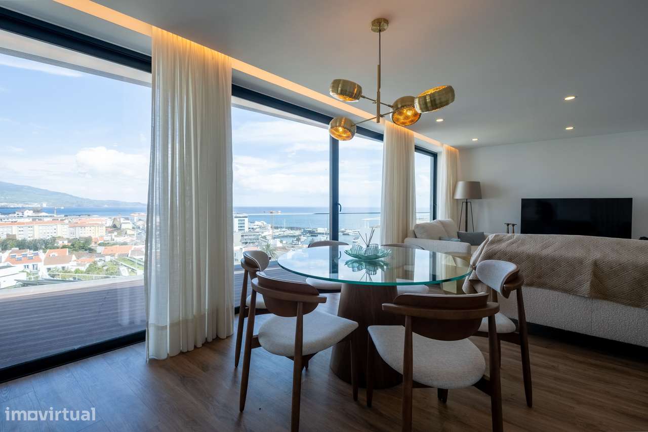 Penthouse T3 em São Pedro - Ponta Delgada-18