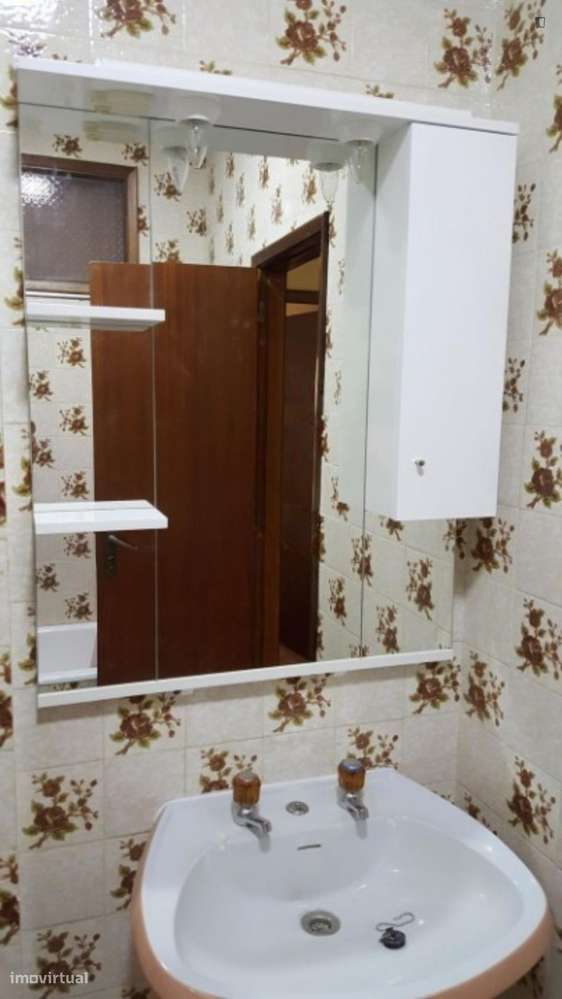 Quarto - localizado em Sé de Braga e São Lázaro Braga - Grande imagem: 4/4