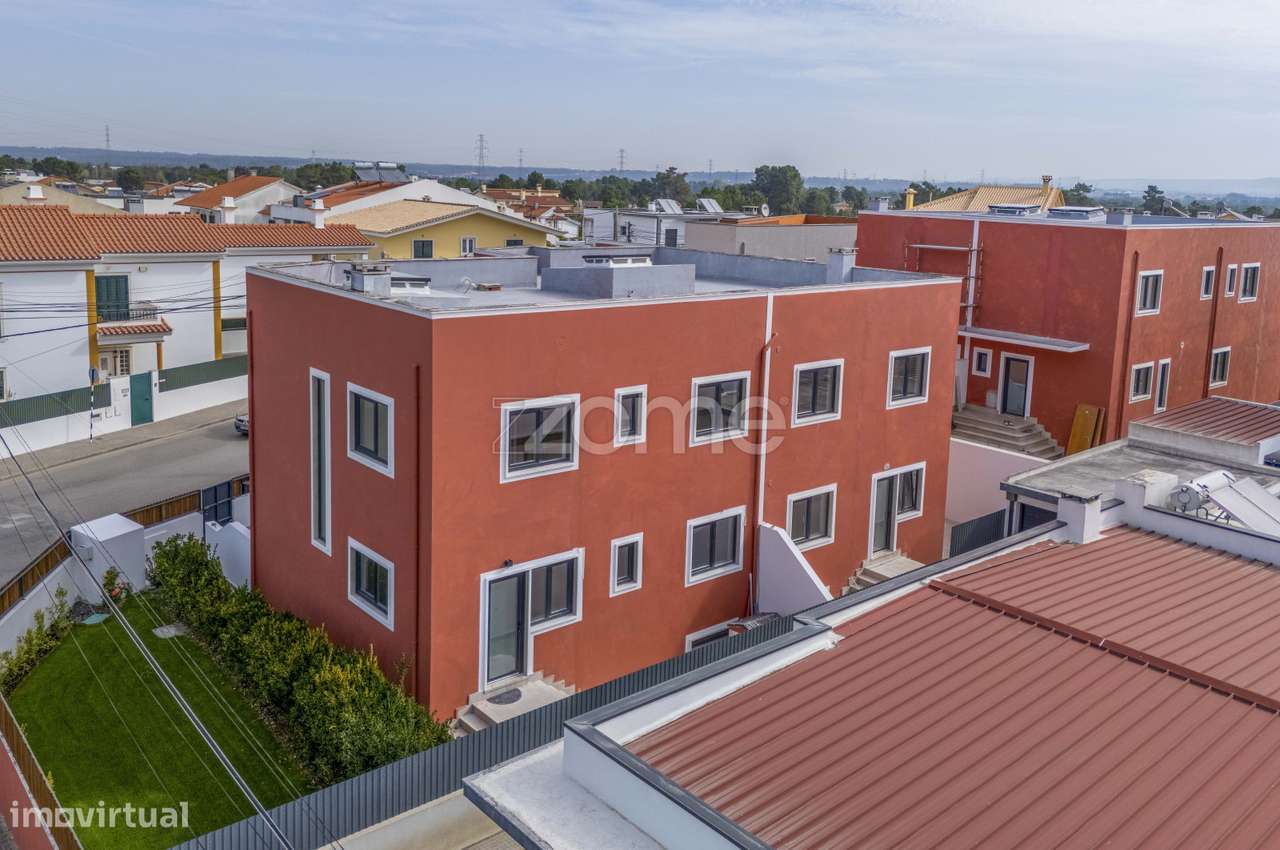 Moradia T4+1 Fernão Ferro - Grande imagem: 5/44